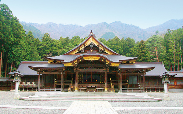 彌彦神社とものづくりの街を巡る